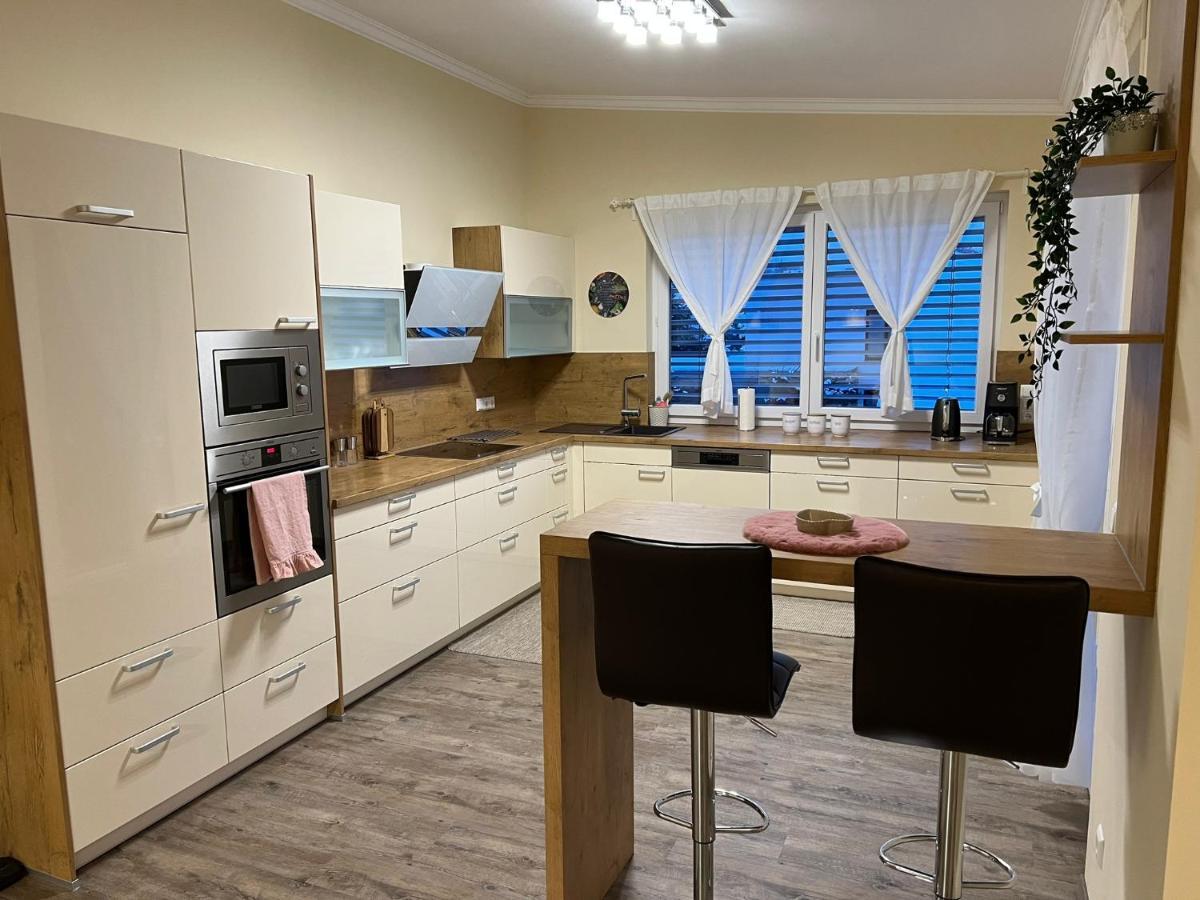 Gemuetliche Wohnung In Velden! Фельден-ам-Вёртер-Зе Экстерьер фото